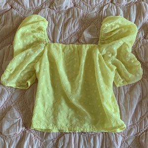 YELLOW PUFF SLEEVE EYELET TOP